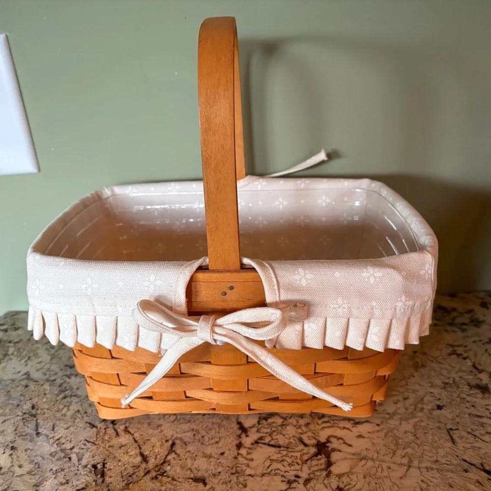 Longaberger 1997 Tan Woven Basket with Cream Lining & Protective Plastic Insert
